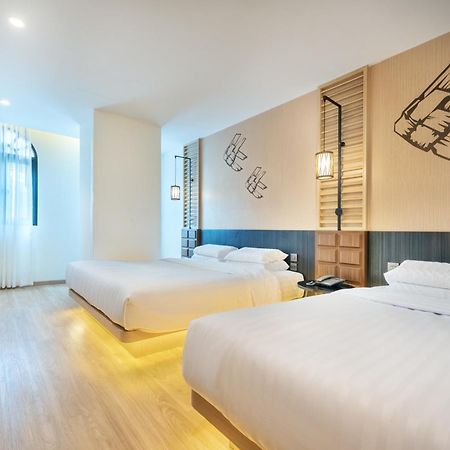 Хостел Phra Nakhon Poshtel Бангкок Экстерьер фото